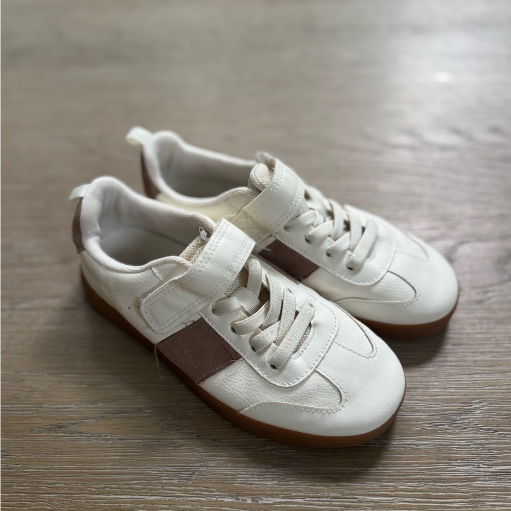 H&M white & tan lace fashion sneakers shoes size 1 youth big kids